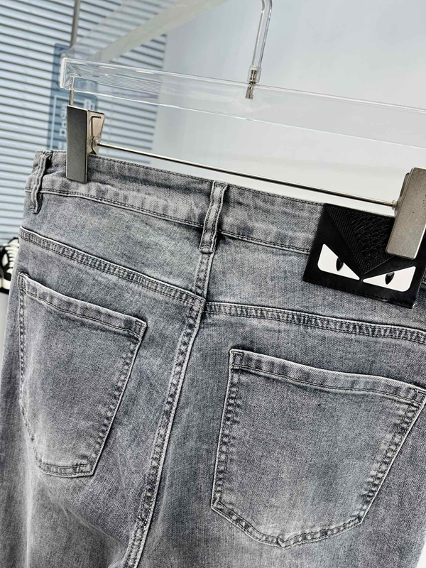 ブランドジーンズ全体デザイン